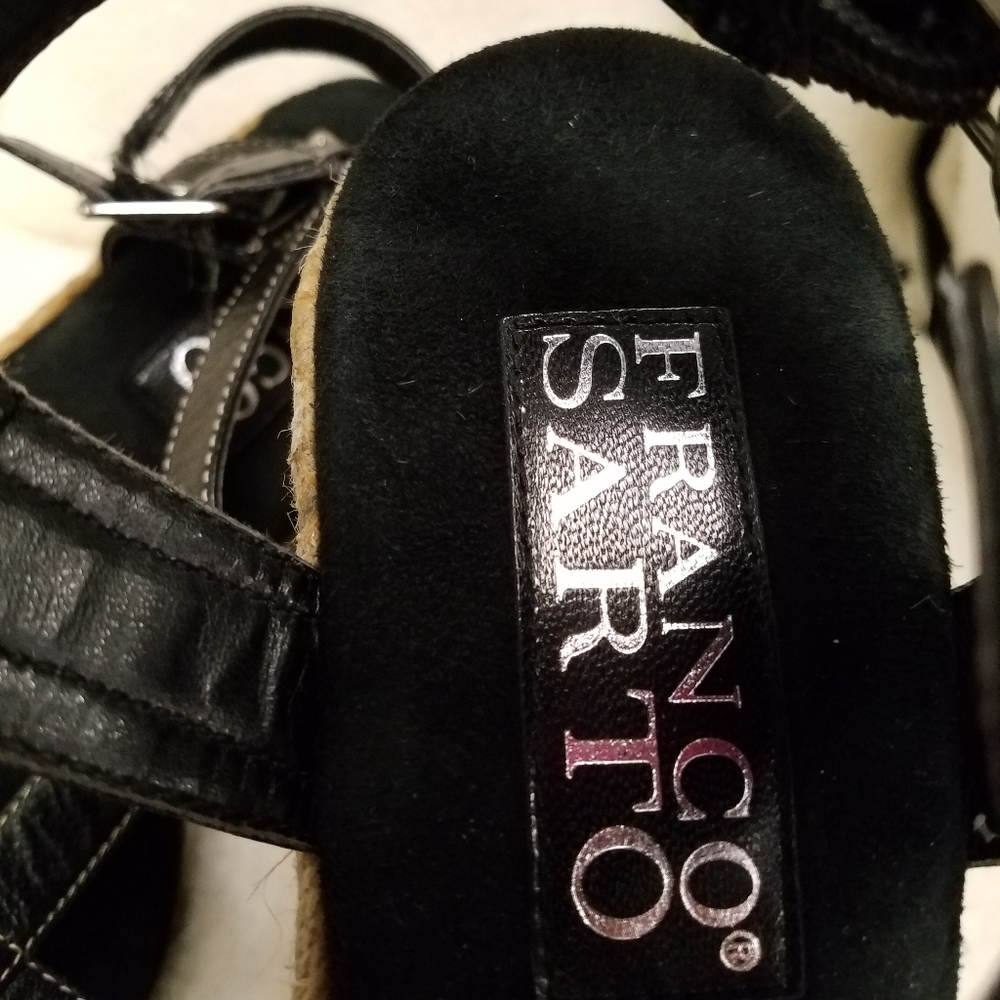 Shoe - Picture 3 of 4